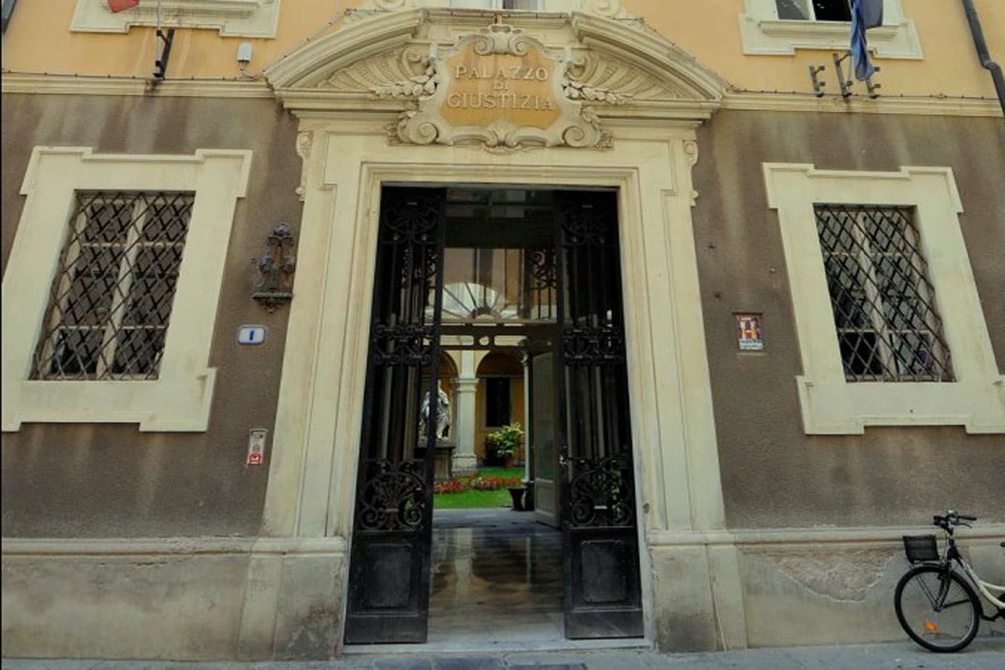Tergeste-traduzioni-interpretariato-sbobinature-giurate-agenzia-Livorno